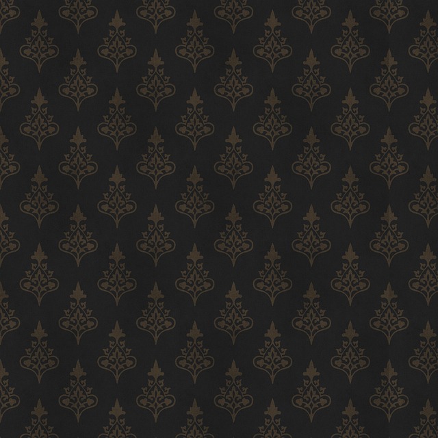 Black Wallpapers for Dramatic Dining Rooms