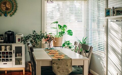 Dining Room Wallpapers for Elegant Dinners
